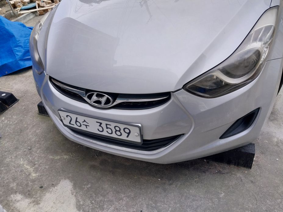 Hyundai AVANTE 2011