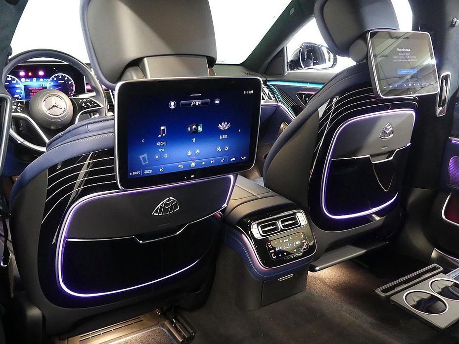 Mercedes-Benz S-Class 2024