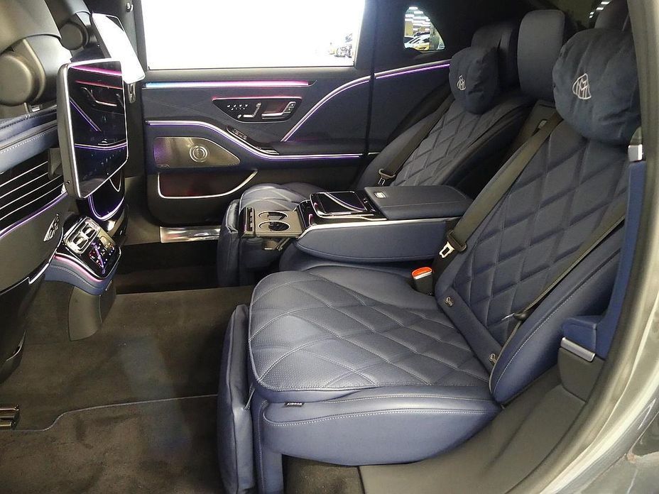 Mercedes-Benz S-Class 2024