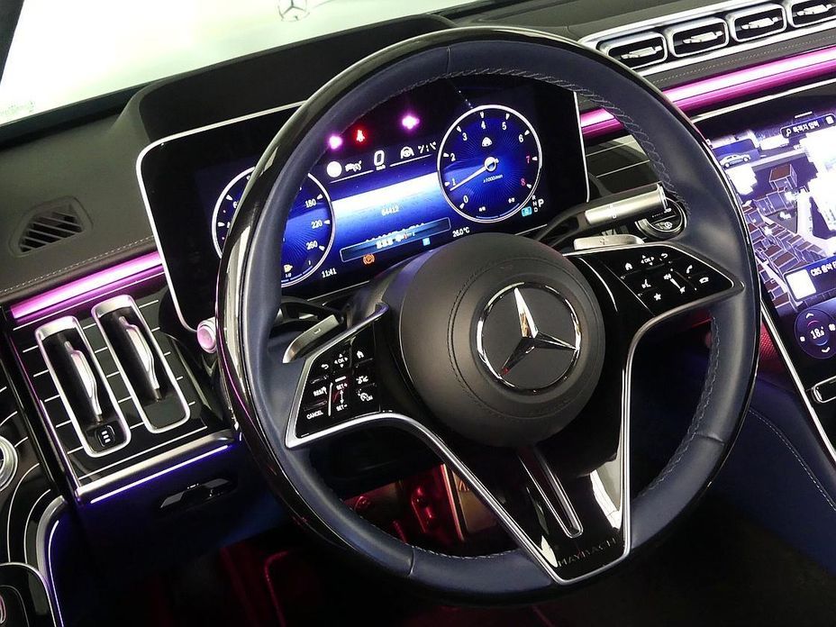 Mercedes-Benz S-Class 2024