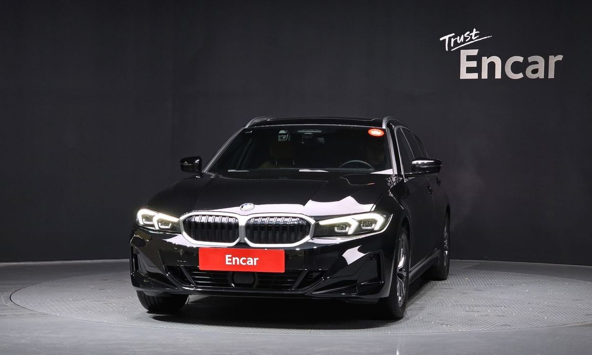 BMW 3-Series 2024