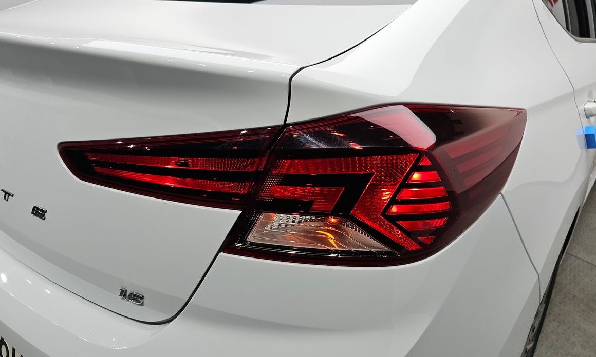 Hyundai AVANTE 2019