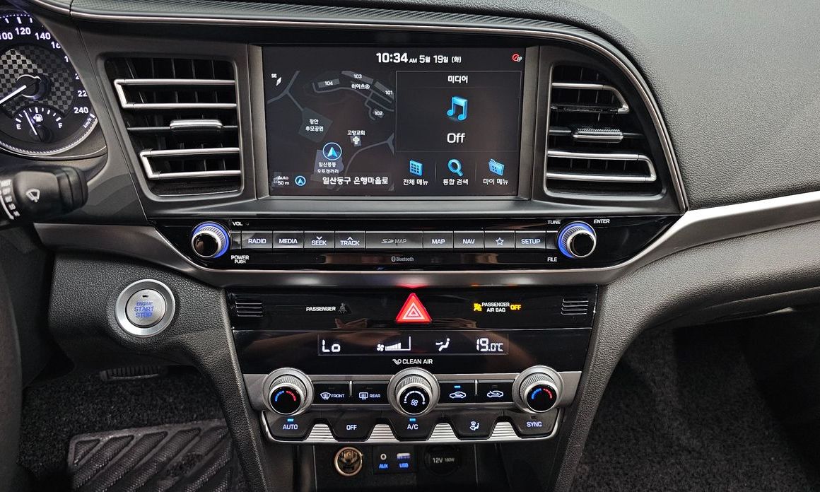 Hyundai AVANTE 2019