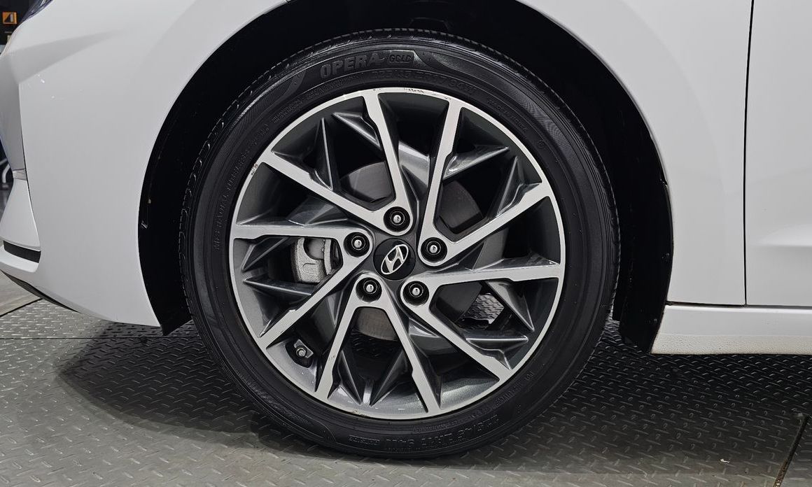 Hyundai AVANTE 2019