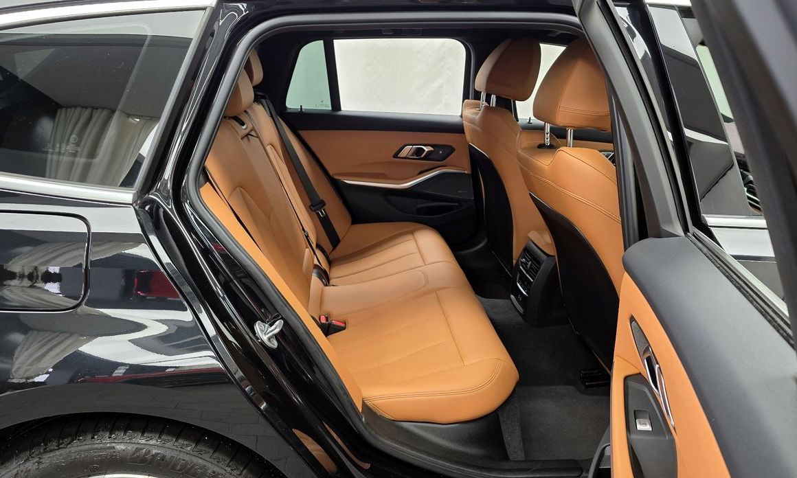 BMW 3-Series 2024