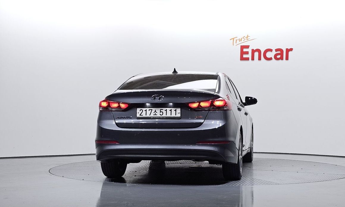 Hyundai AVANTE 2017