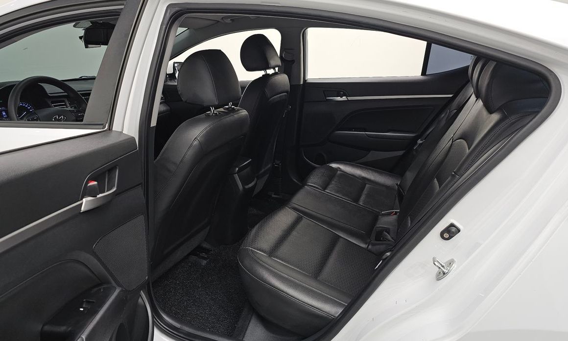 Hyundai AVANTE 2019