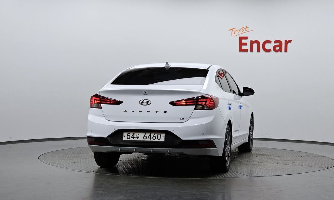 Hyundai AVANTE 2019