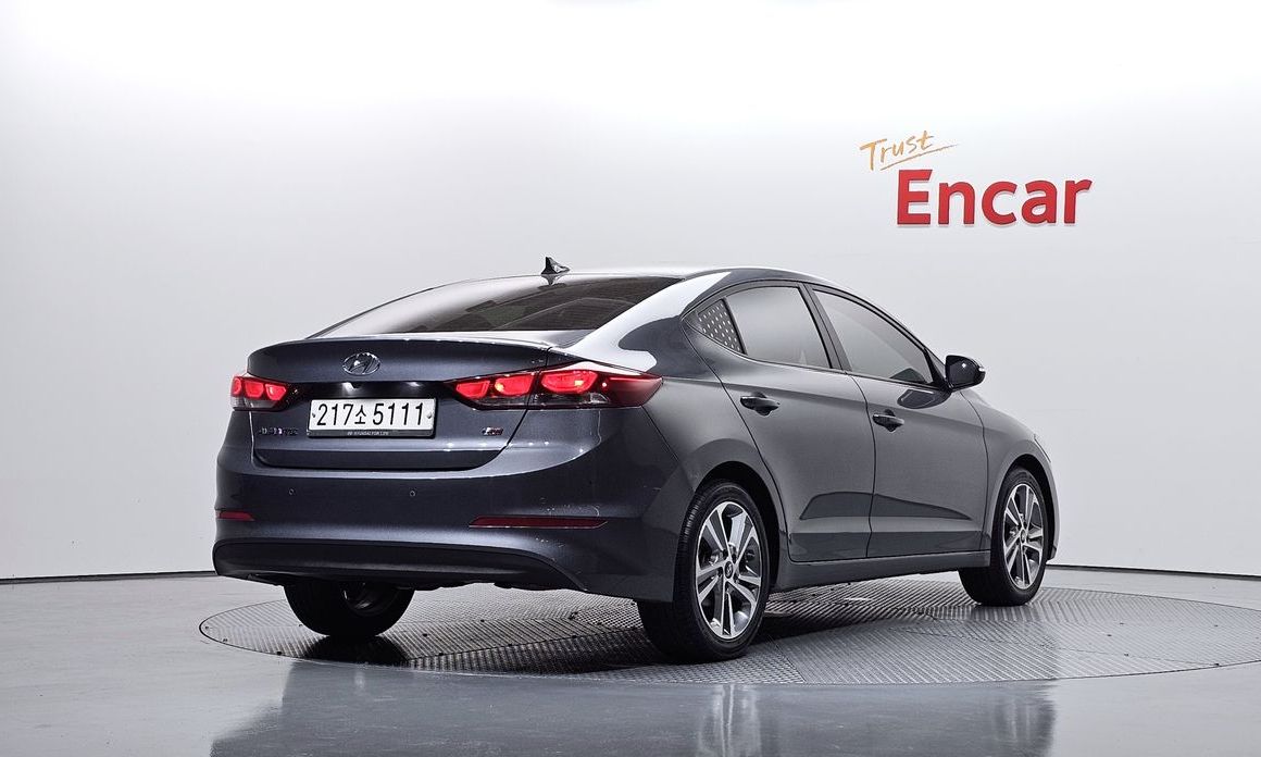 Hyundai AVANTE 2017