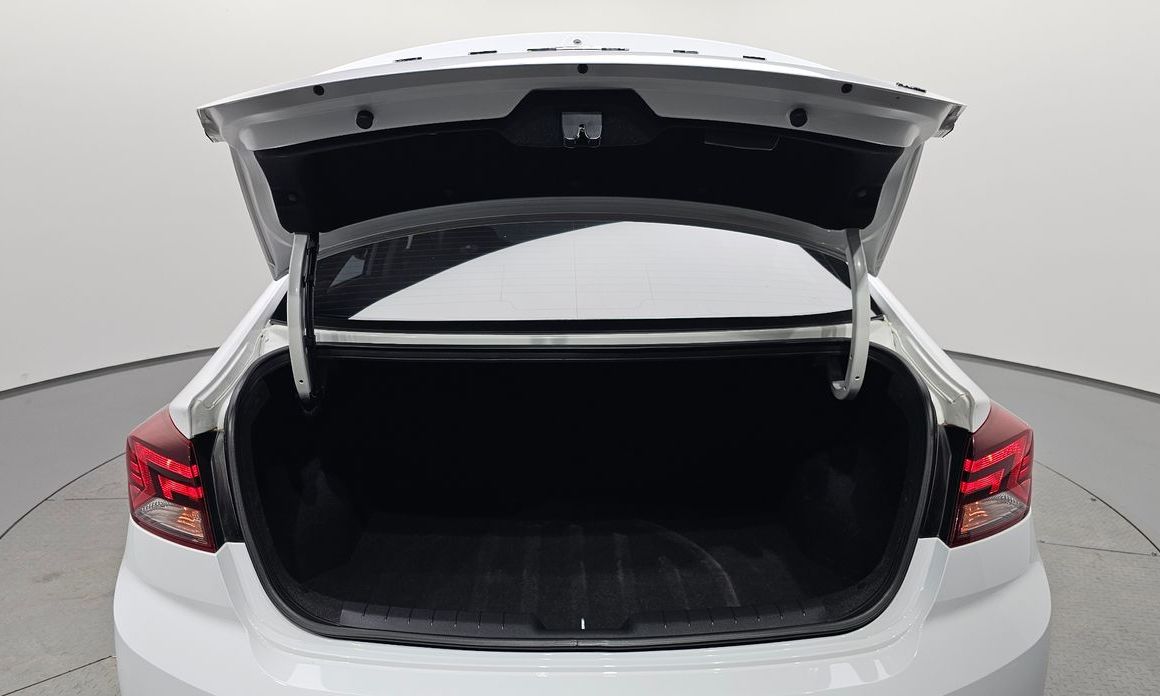Hyundai AVANTE 2019