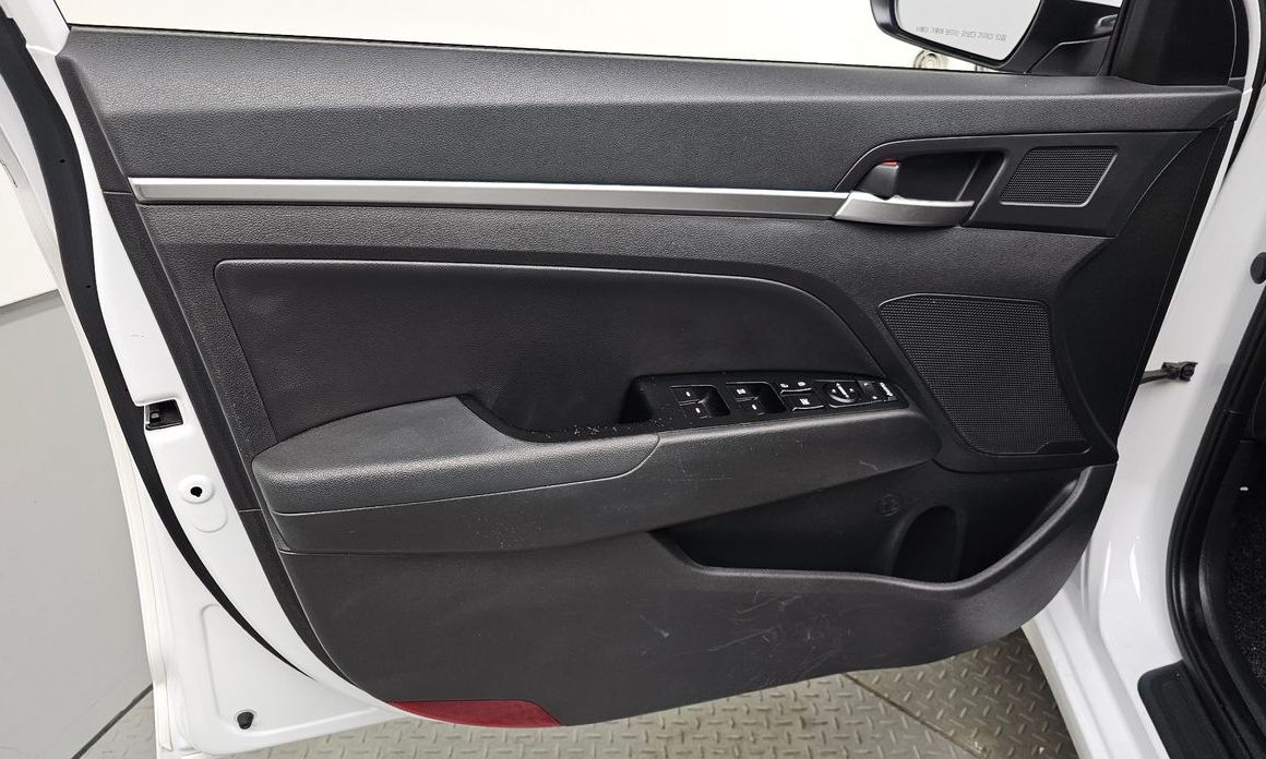 Hyundai AVANTE 2019