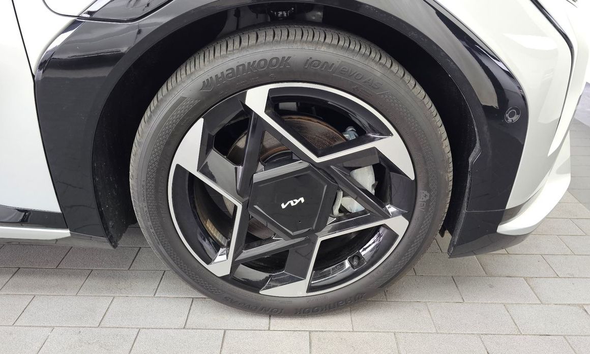 Kia EV4 2026