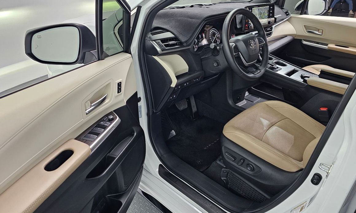 Toyota Sienna 2024