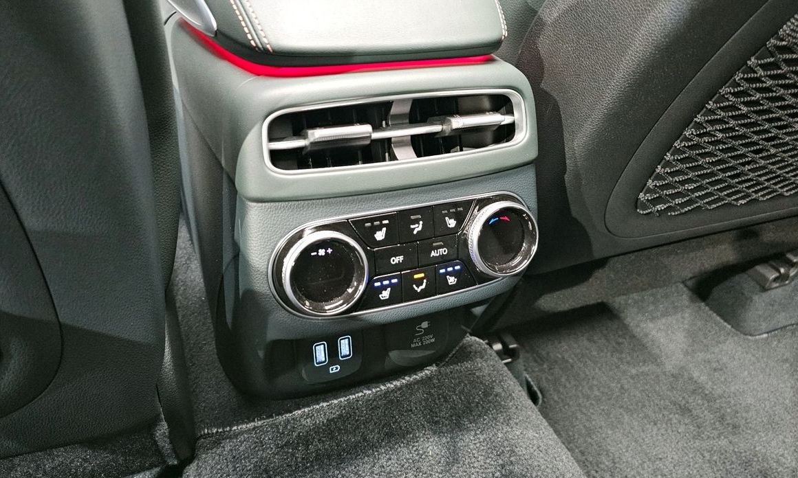 Genesis GV70 2023