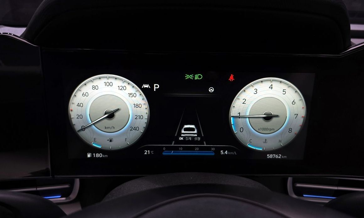 Hyundai AVANTE 2021