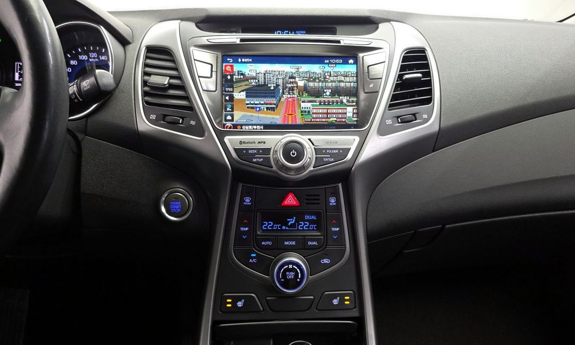 Hyundai AVANTE 2015