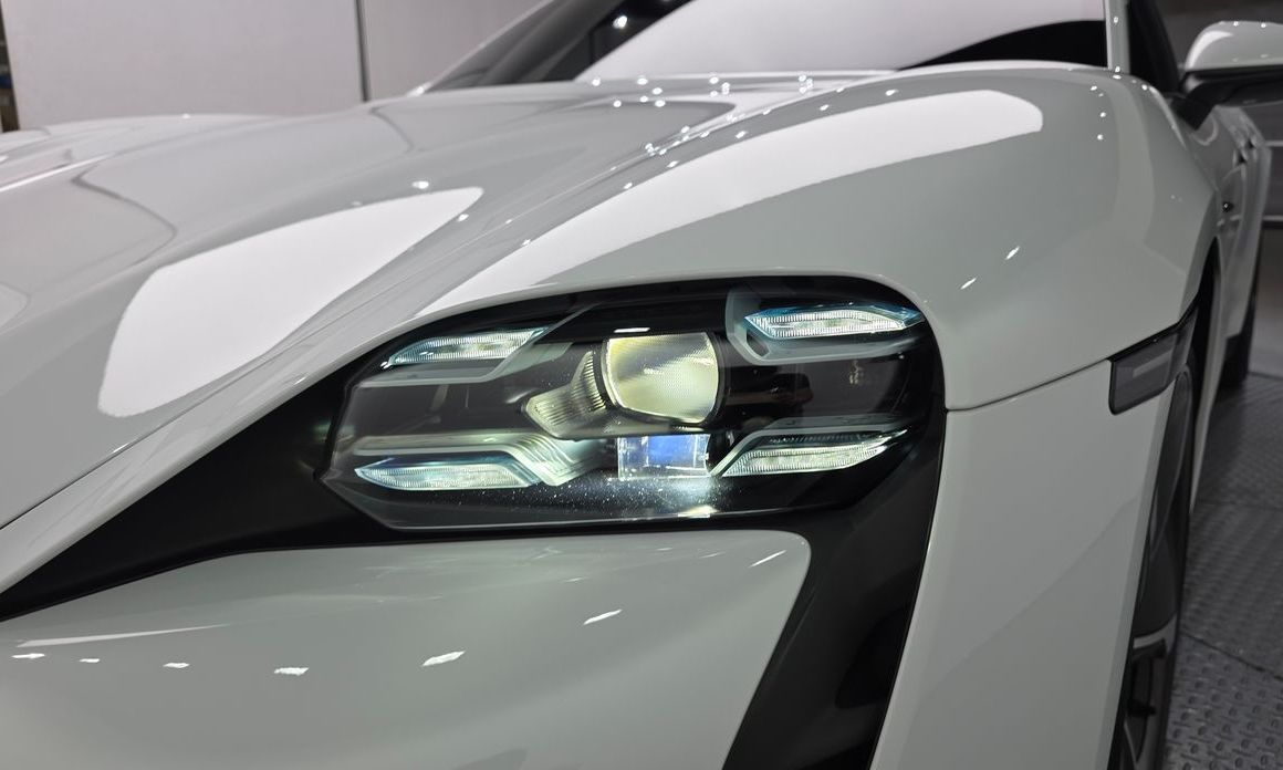 Porsche Taycan 2021