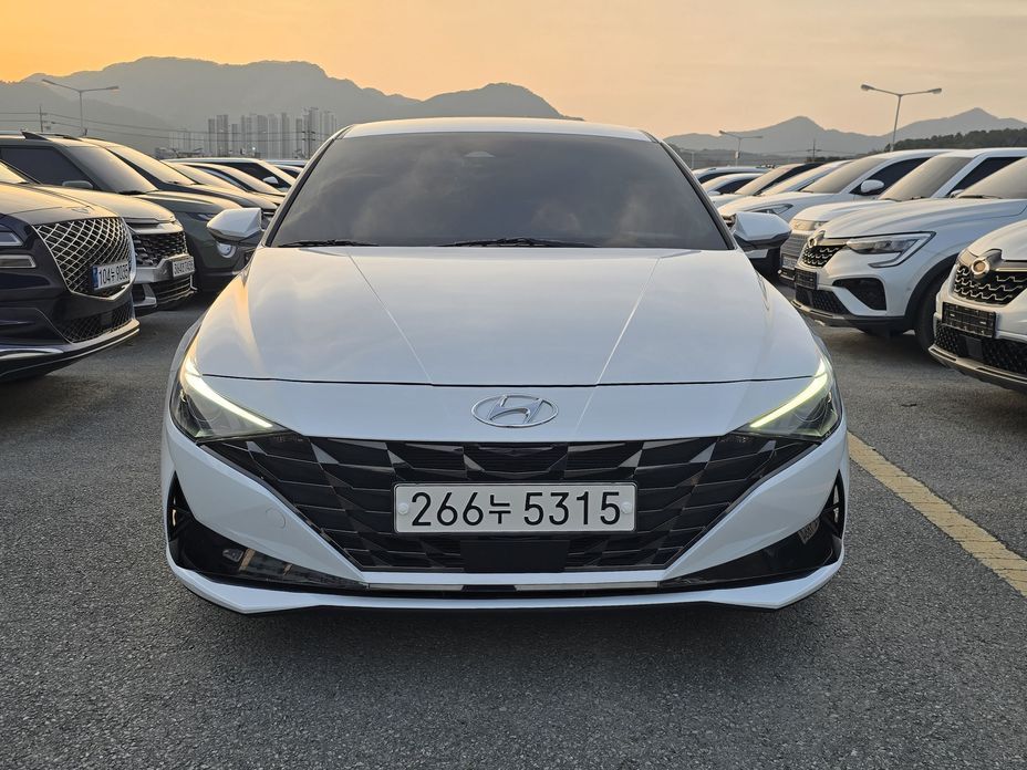 Hyundai AVANTE 2023