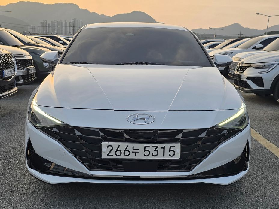 Hyundai AVANTE 2023