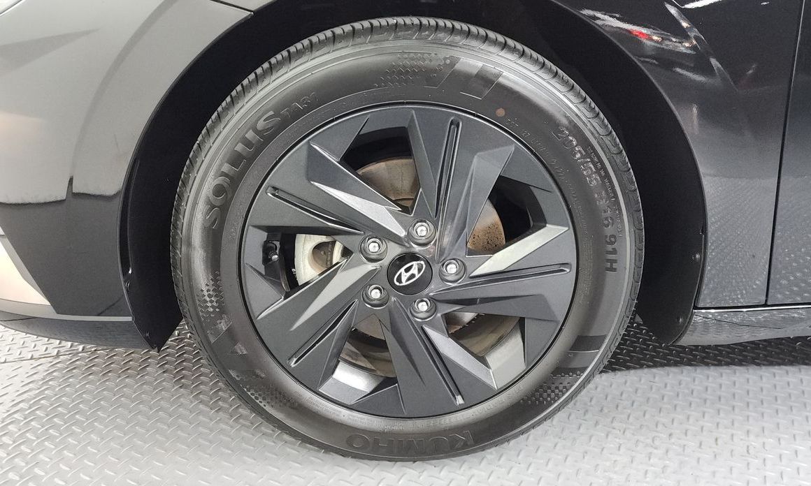 Hyundai AVANTE 2023