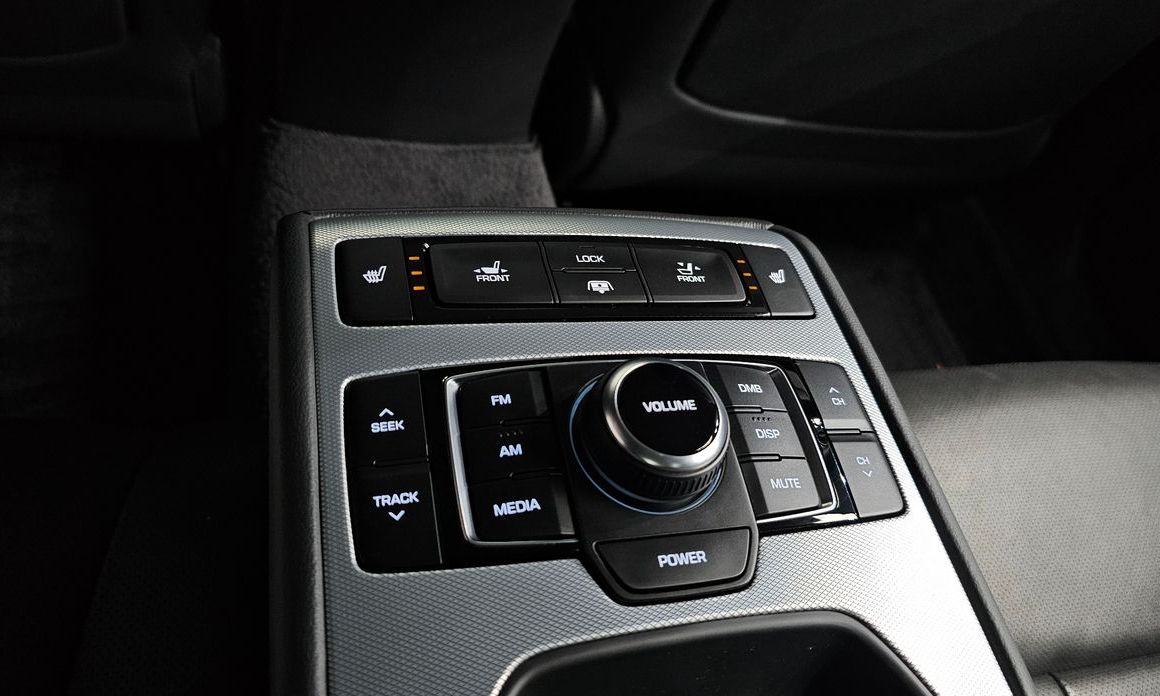 Genesis G80 2017