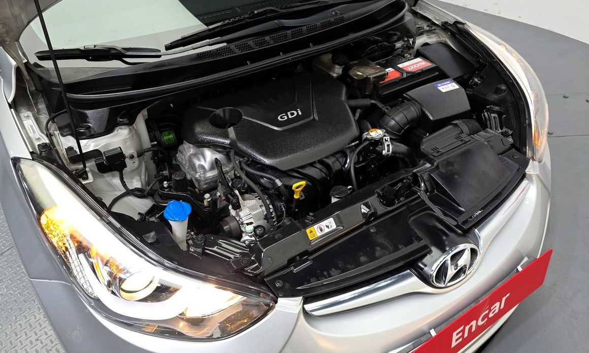 Hyundai AVANTE 2015