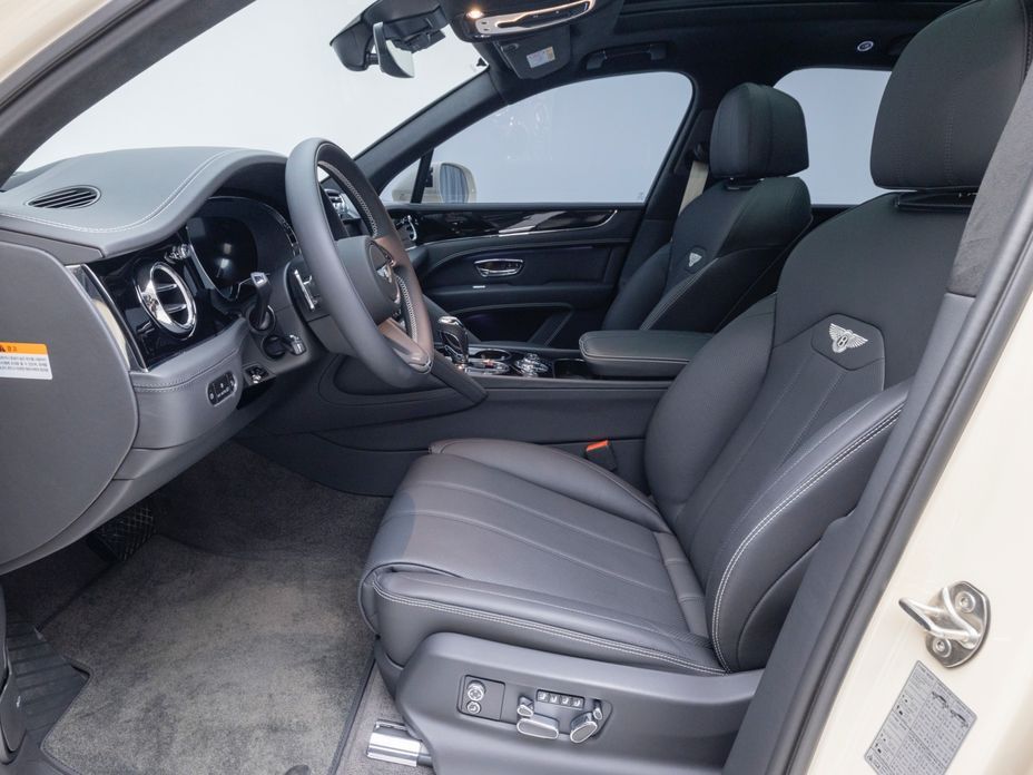 Bentley Bentayga 2025