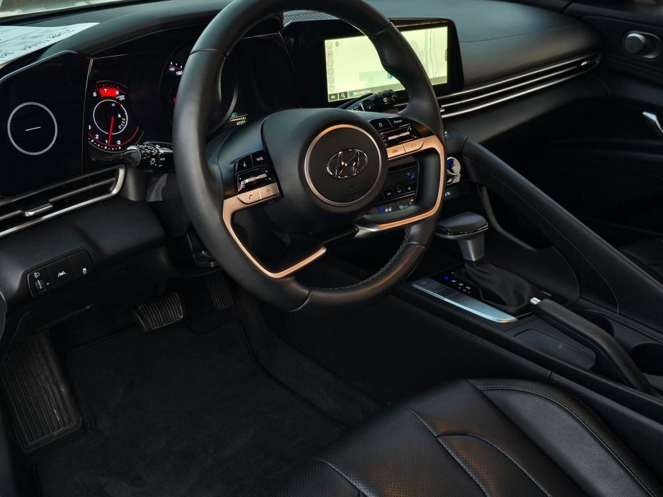 Hyundai AVANTE 2023