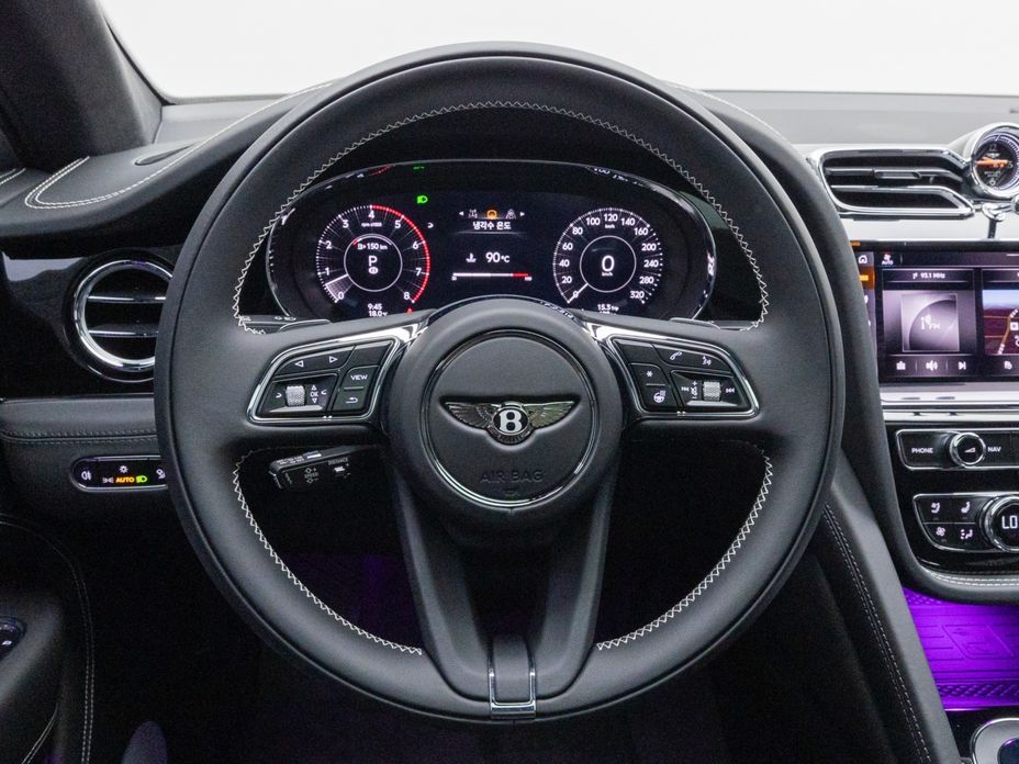 Bentley Bentayga 2025