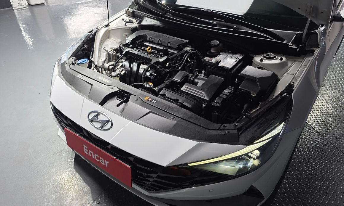 Hyundai AVANTE 2022