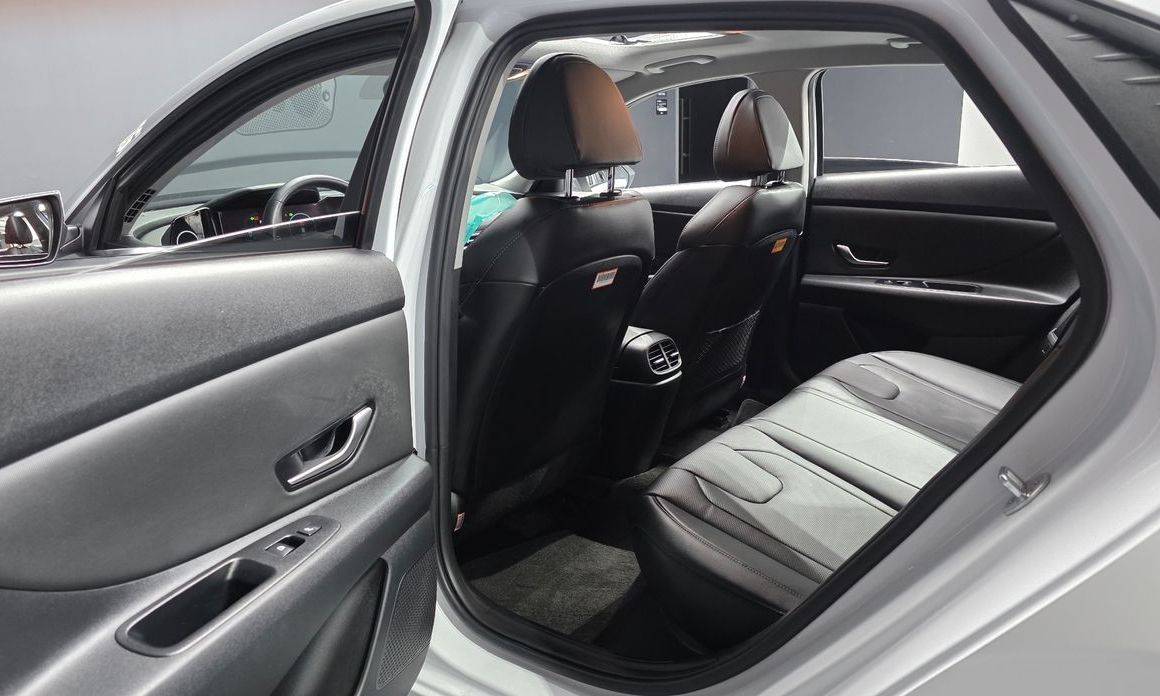 Hyundai AVANTE 2022