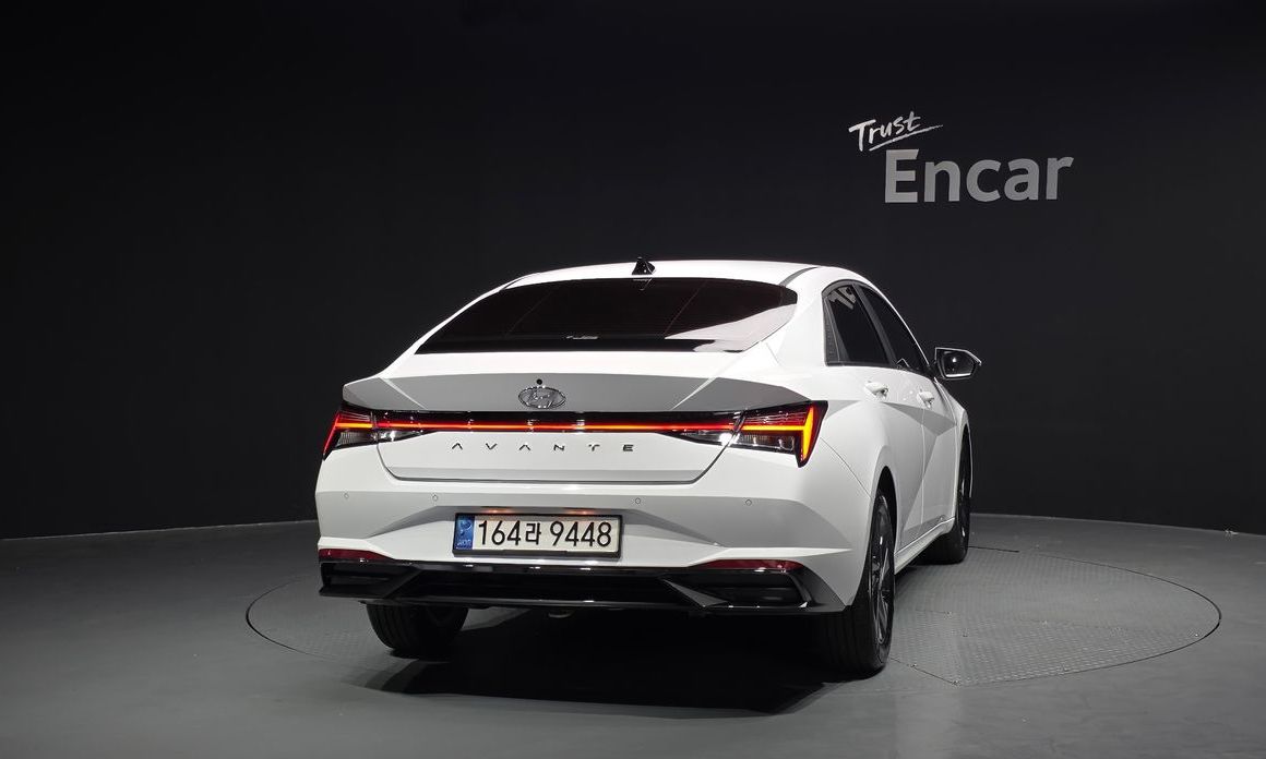 Hyundai AVANTE 2022