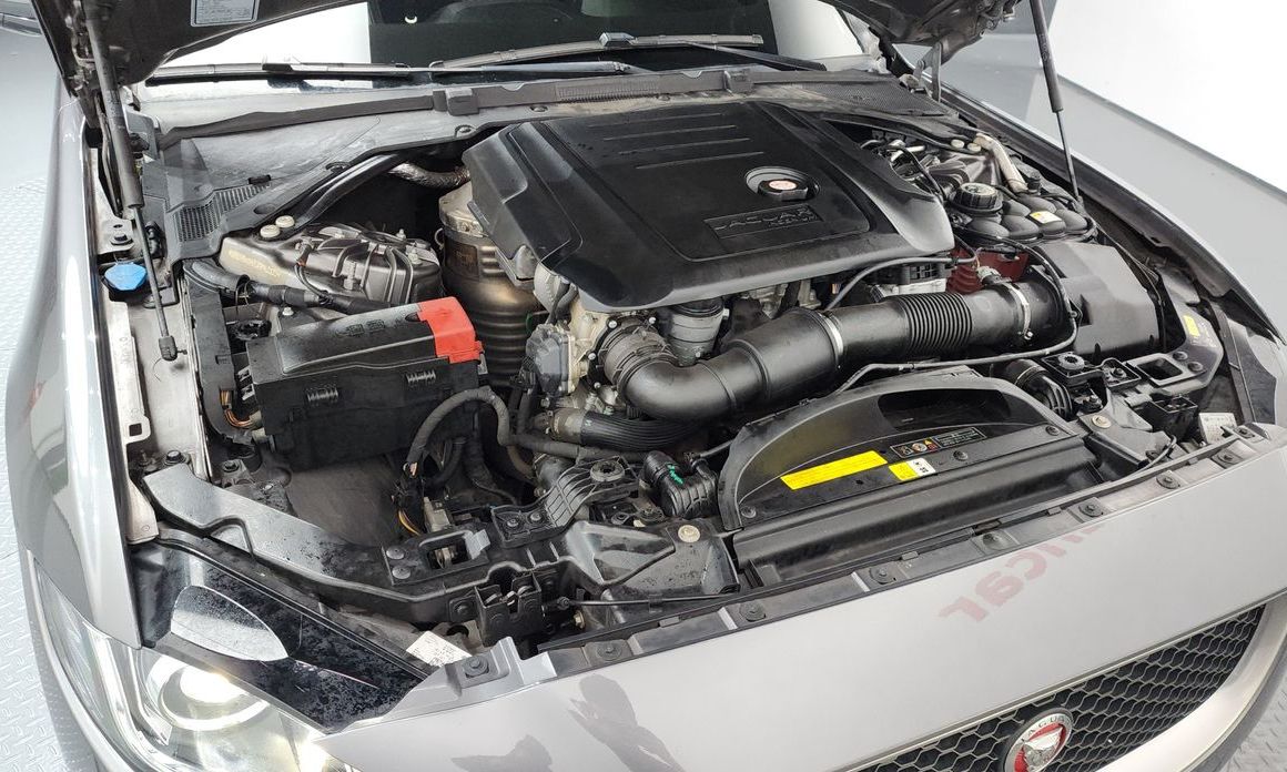 Jaguar XE 2018