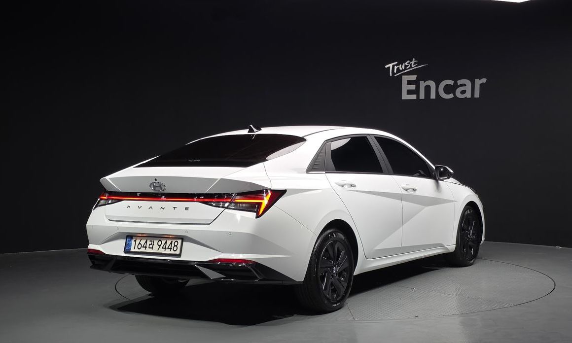 Hyundai AVANTE 2022