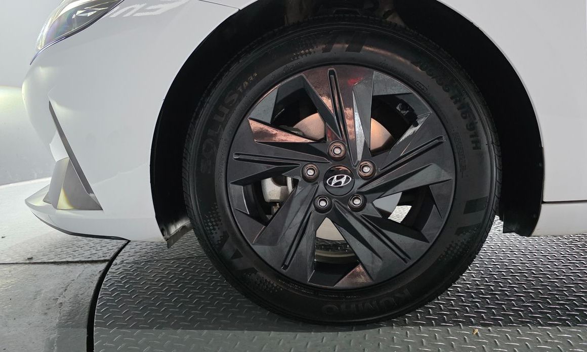 Hyundai AVANTE 2022
