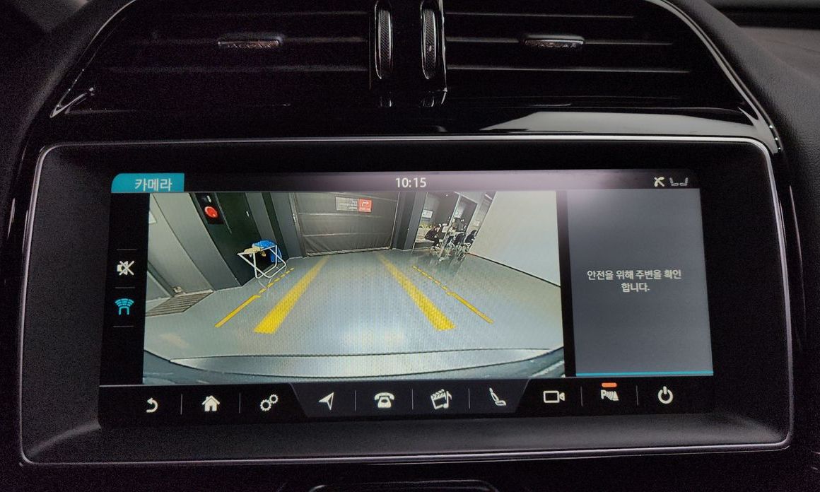 Jaguar XE 2018