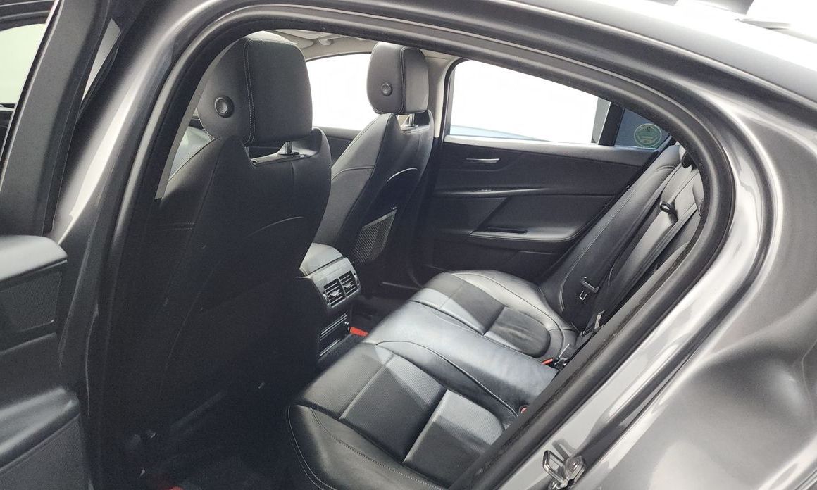 Jaguar XE 2018
