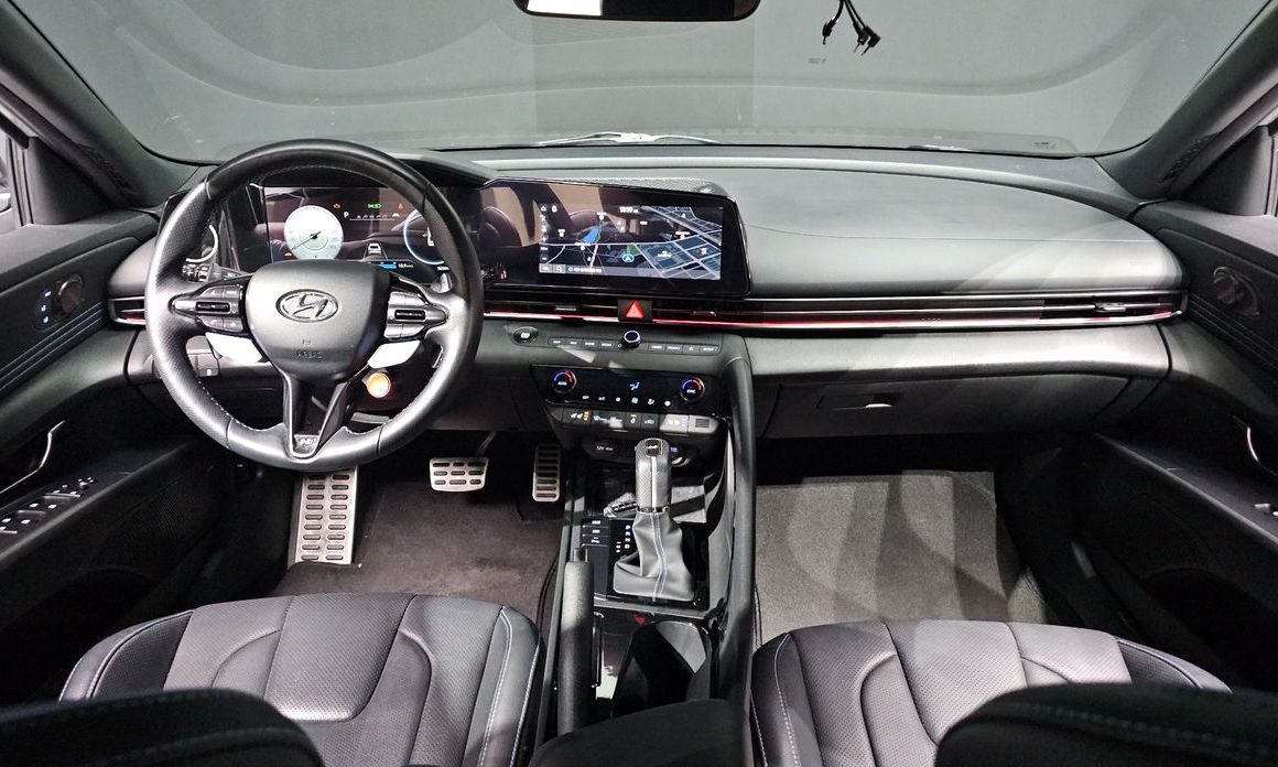 Hyundai AVANTE 2022