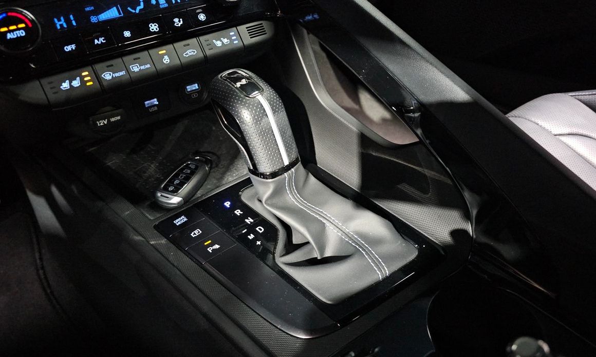 Hyundai AVANTE 2022
