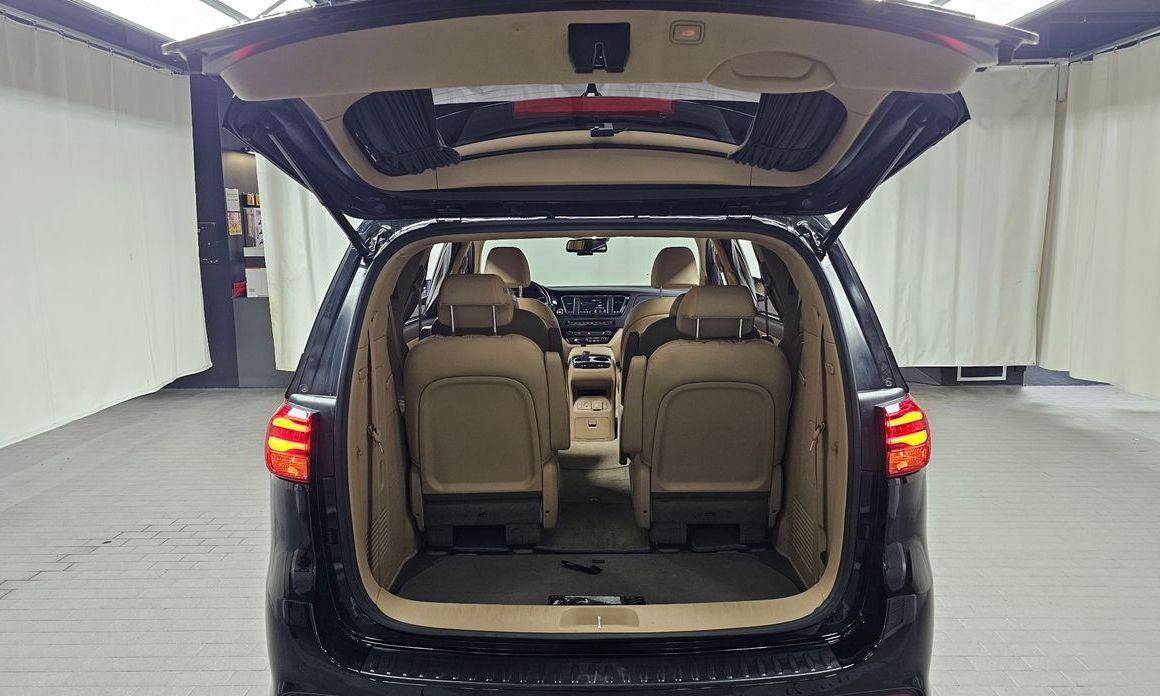 Kia Canival 2019