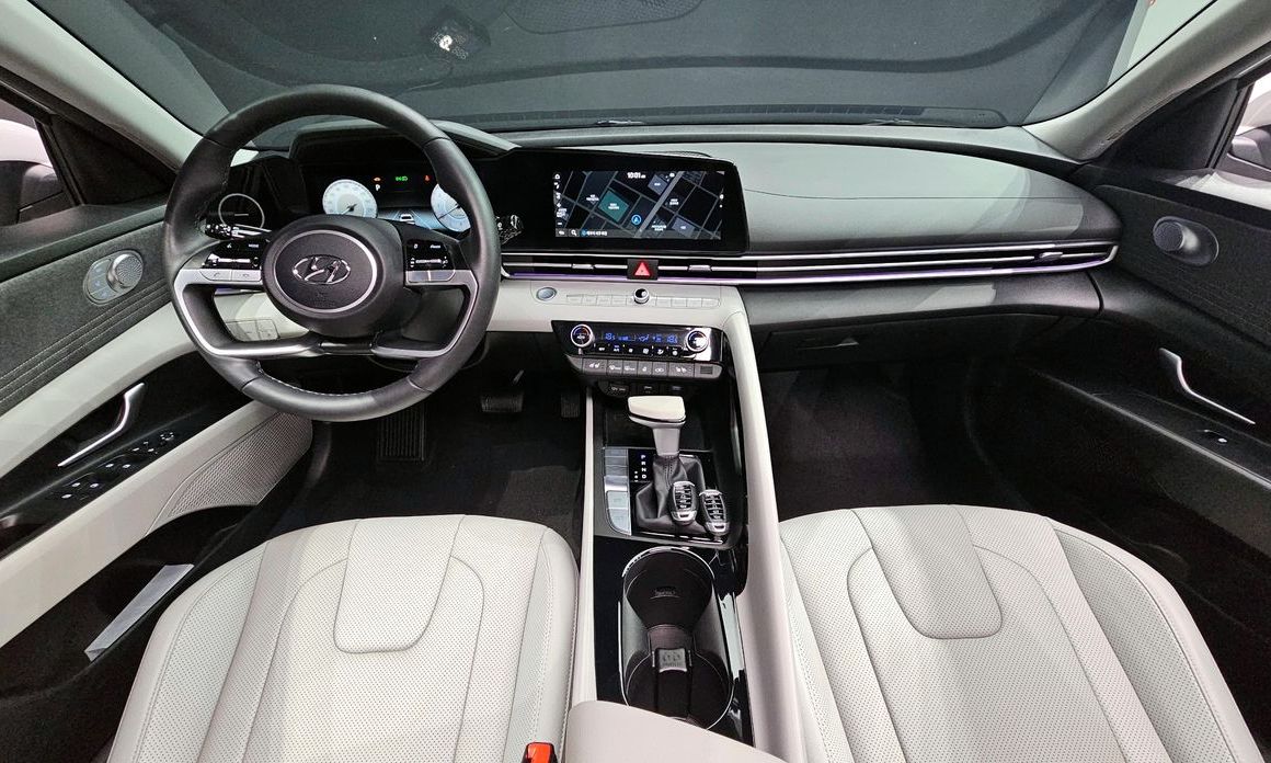 Hyundai AVANTE 2023