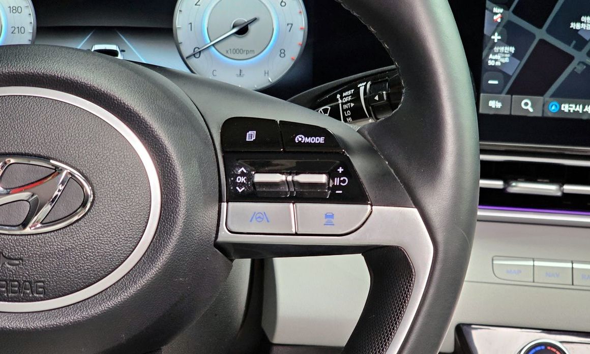 Hyundai AVANTE 2023