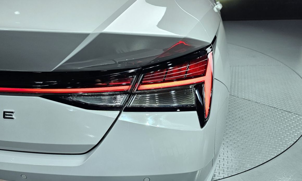 Hyundai AVANTE 2023
