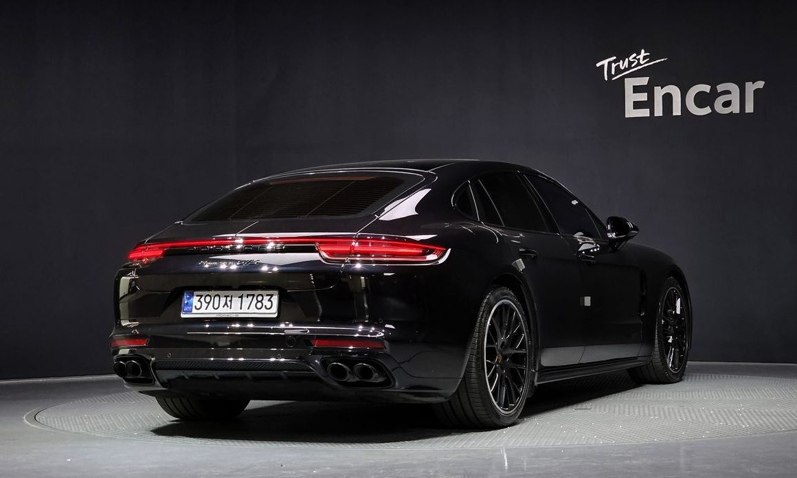 Porsche Panamera 2020