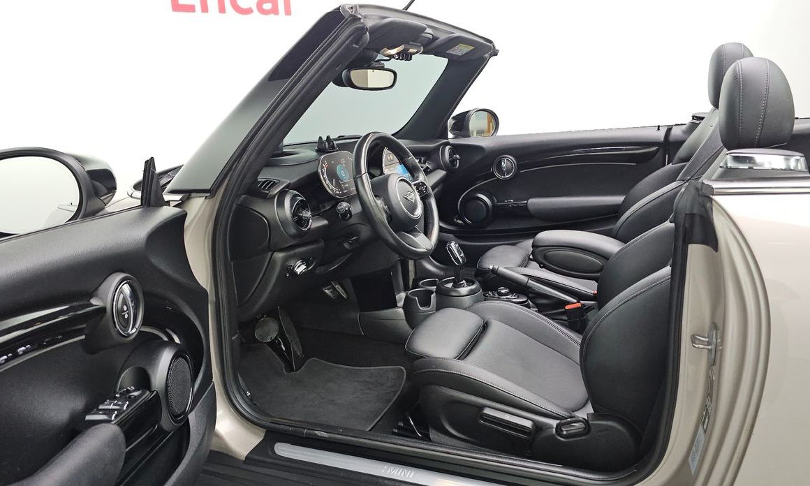 Mini Cooper Convertible 2024