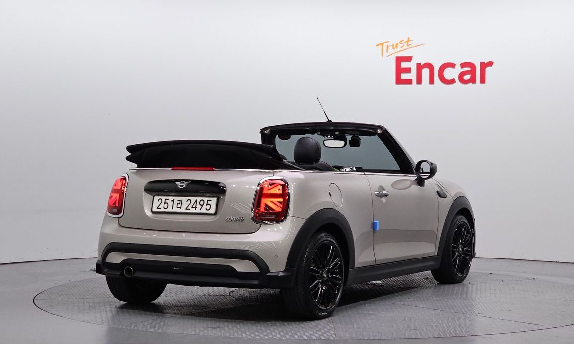 Mini Cooper Convertible 2024