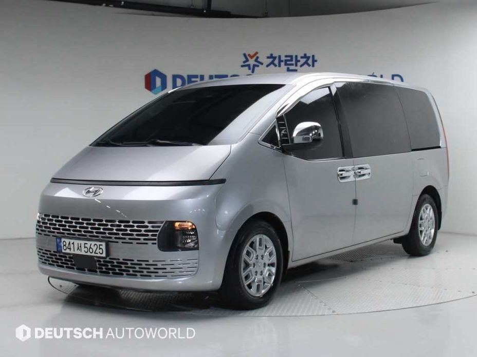 Hyundai Staria 2023
