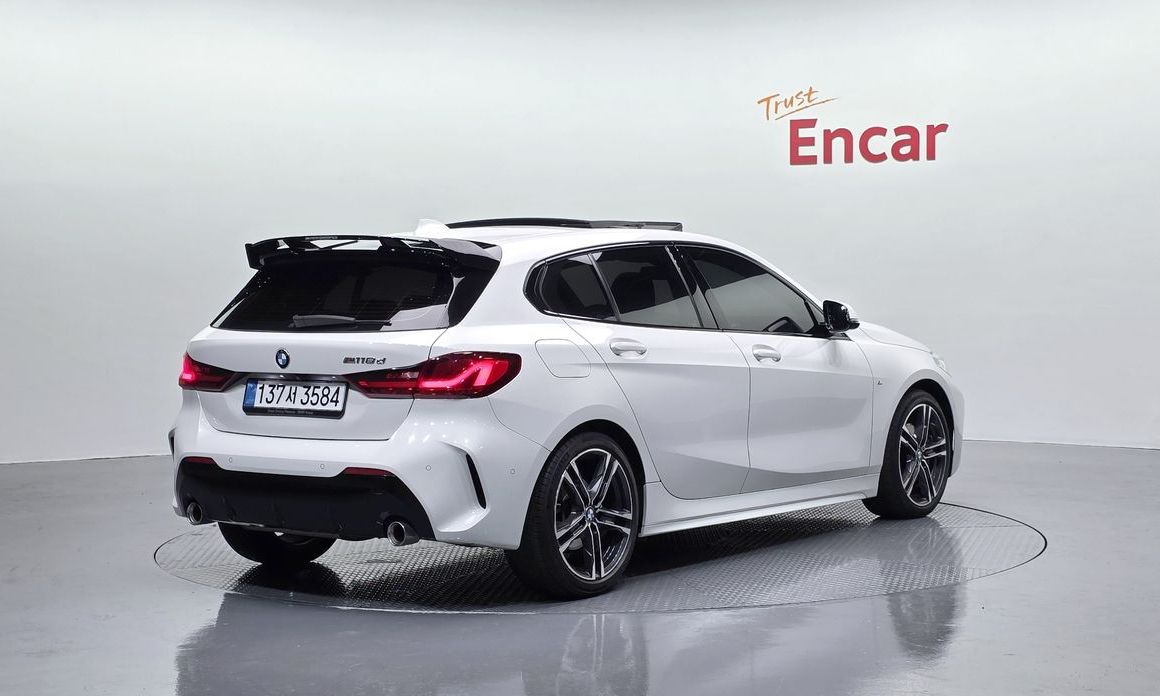 BMW 1-Series 2021