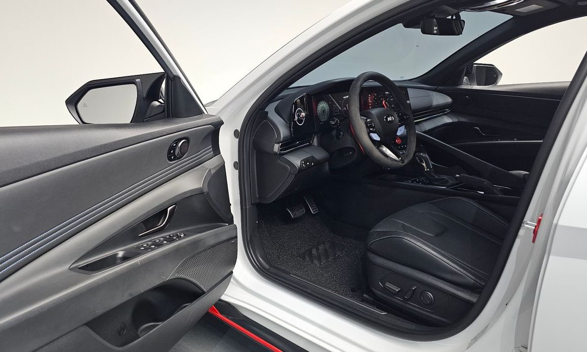 Hyundai AVANTE 2022