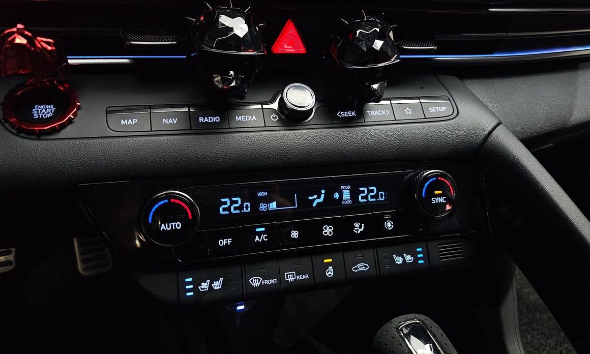 Hyundai AVANTE 2022